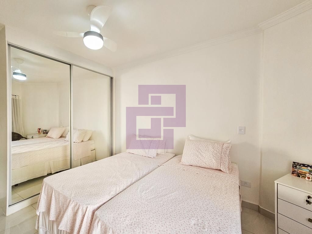 Apartamento para Venda em Guarujá / SP no bairro Pitangueiras