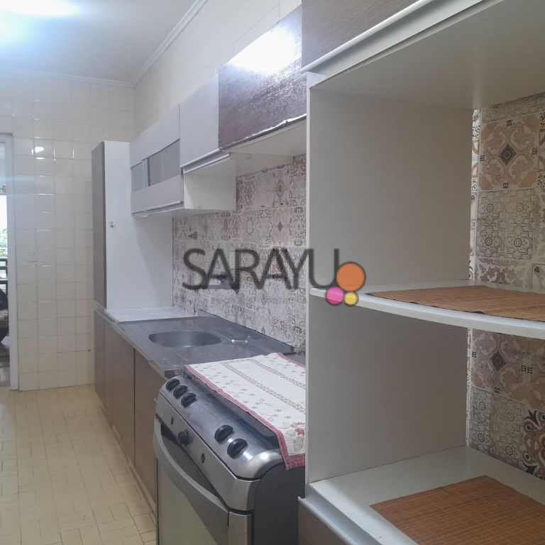 Apartamento Padrão de 03 dormitórios para locação anual na Praia da Enseada.