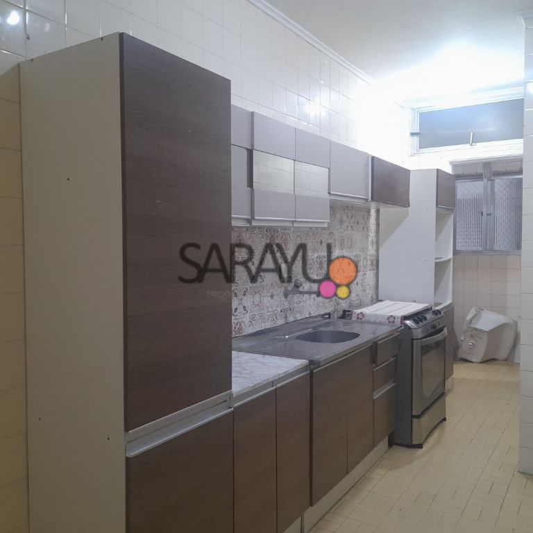 Apartamento Padrão de 03 dormitórios para locação anual na Praia da Enseada.