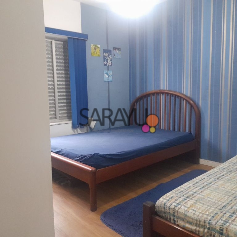 Apartamento Padrão de 03 dormitórios para locação anual na Praia da Enseada.