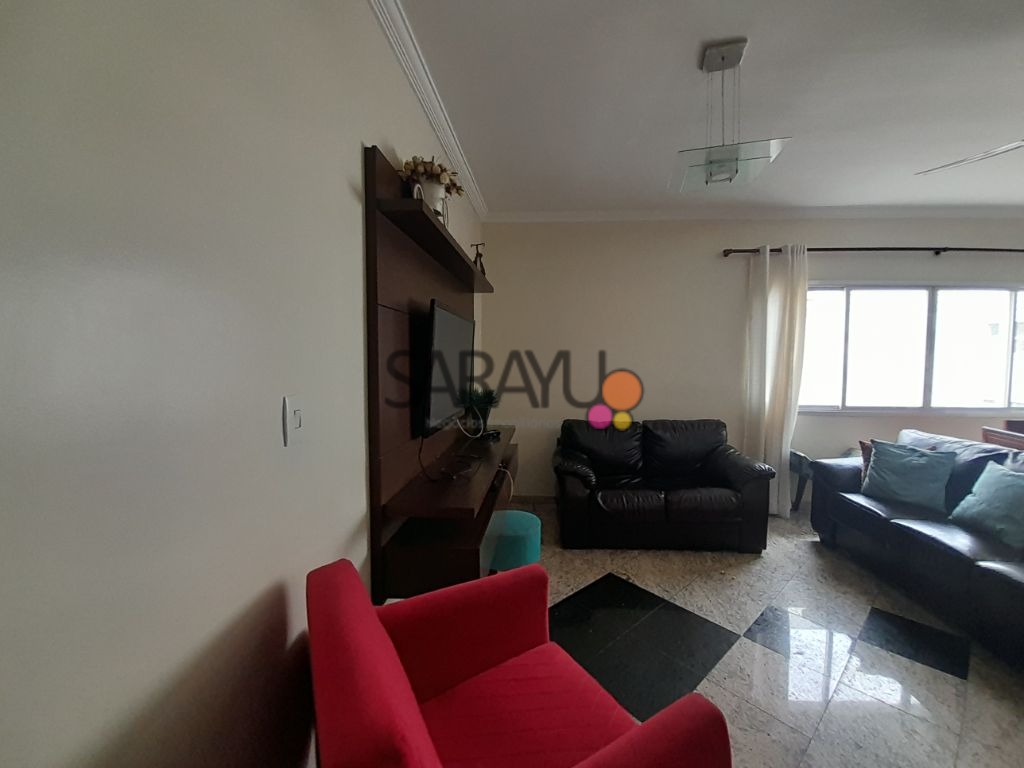 Apartamento Padrão de 03 dormitórios para locação anual na Praia da Enseada.