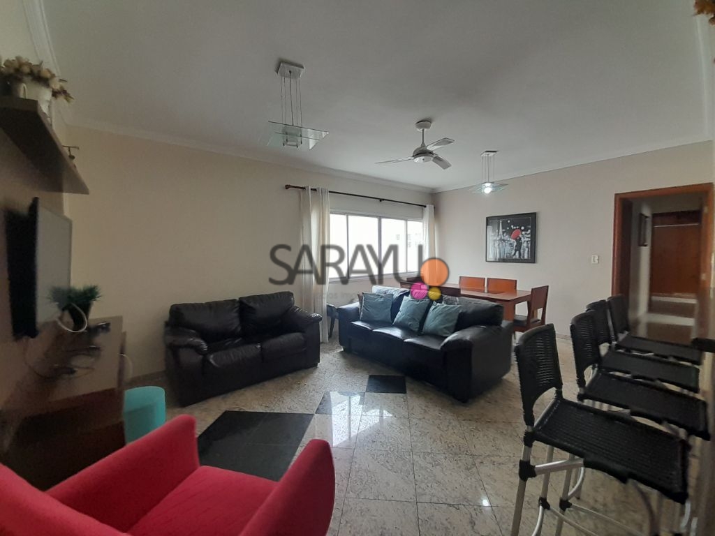 Apartamento Padrão de 03 dormitórios para locação anual na Praia da Enseada.