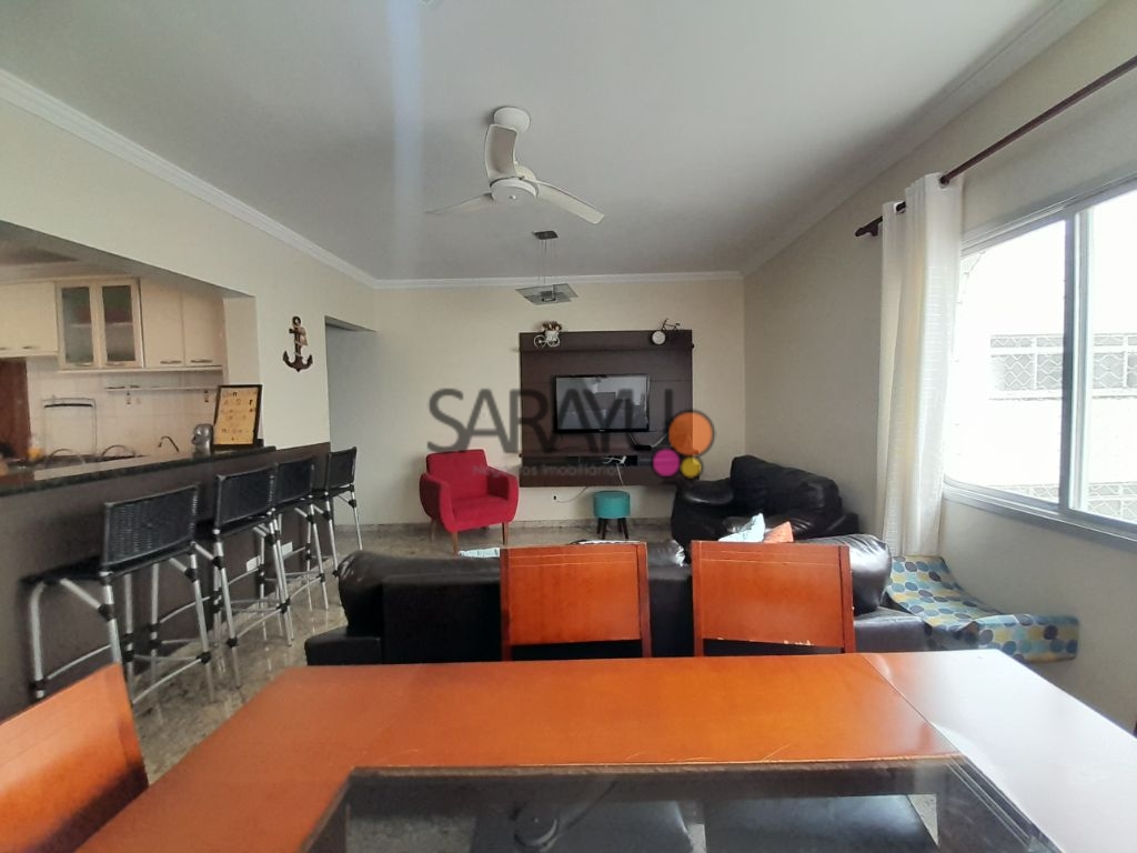 Apartamento Padrão de 03 dormitórios para locação anual na Praia da Enseada.