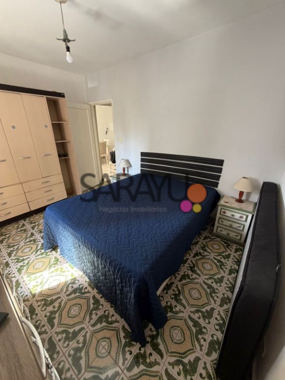 Apartamento padrão de 01 dormitório para locação anual nas p