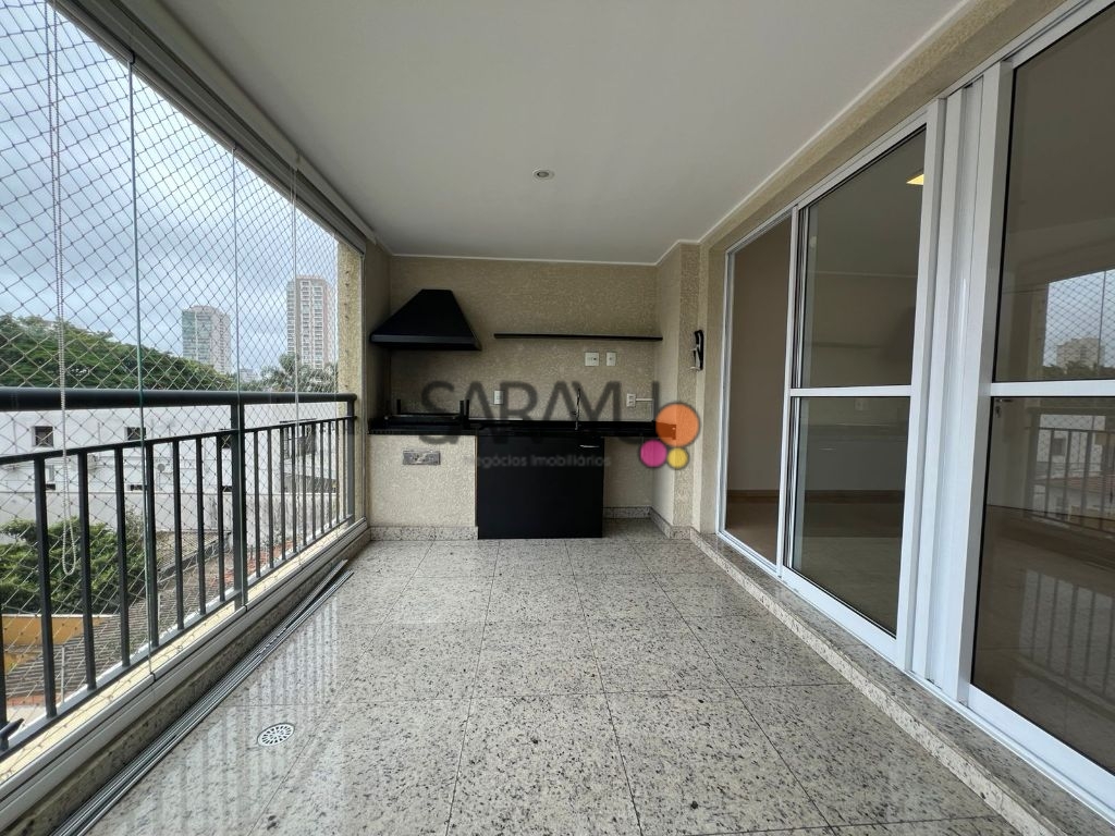 Apartamento de 2 dormitórios, varanda gourmet e área de laze