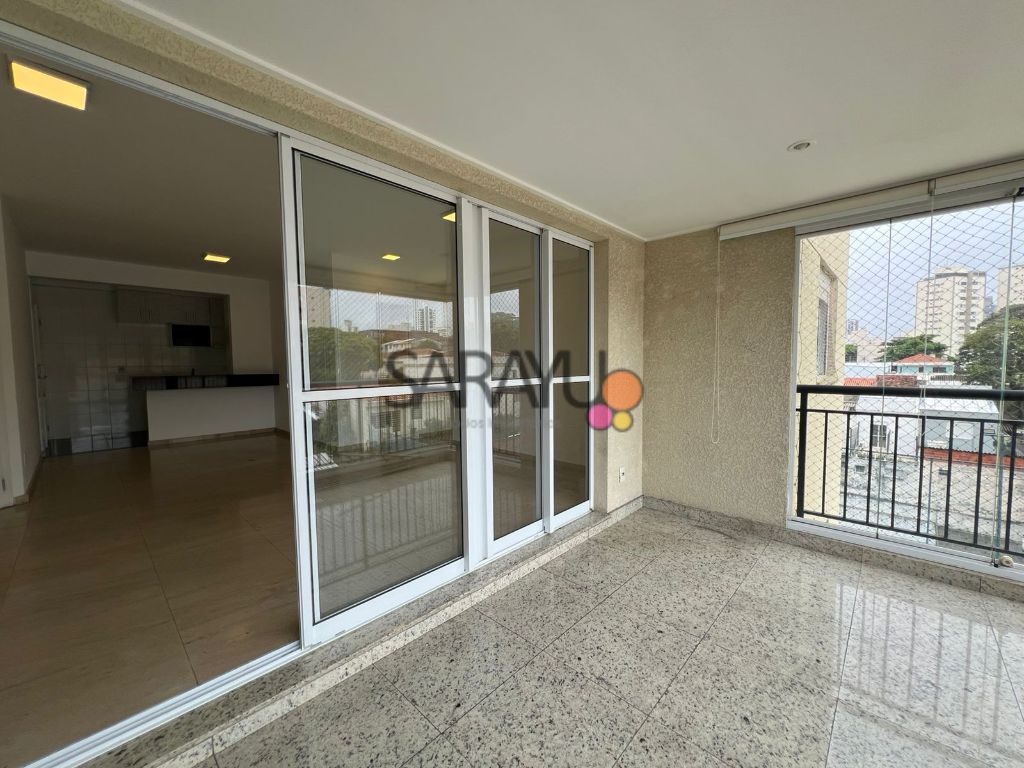 Apartamento de 2 dormitórios, varanda gourmet e área de laze