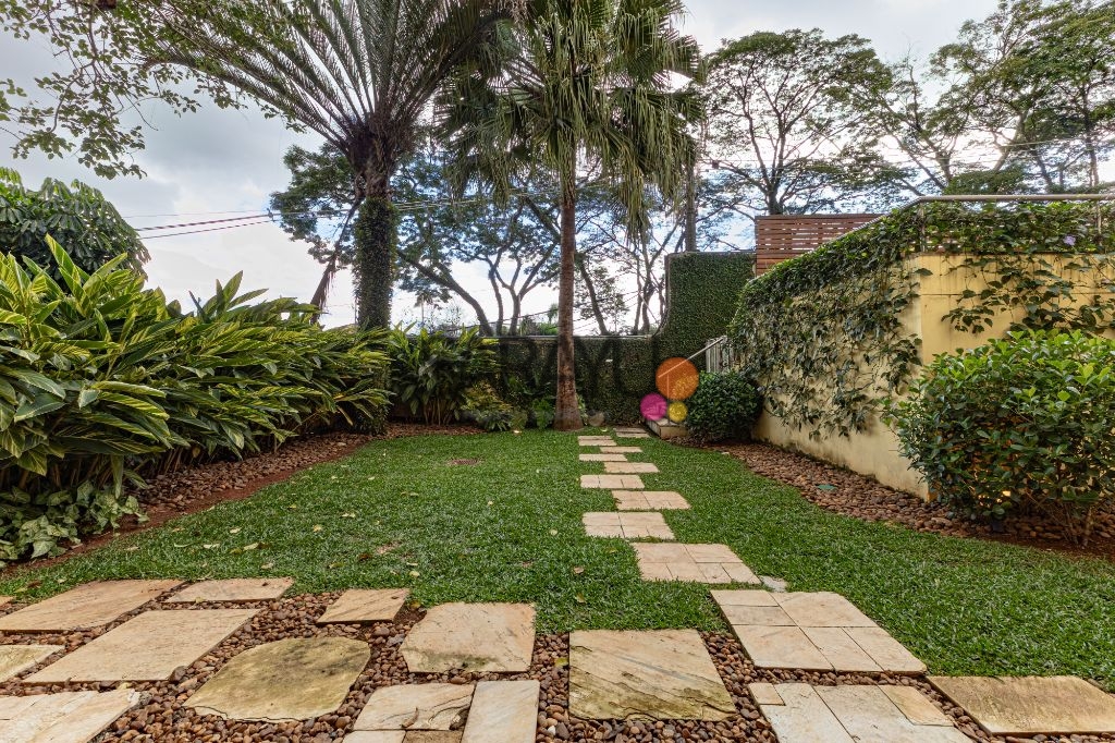 Casa de Alto Padrão para venda no Jardim Leonor, São Paulo