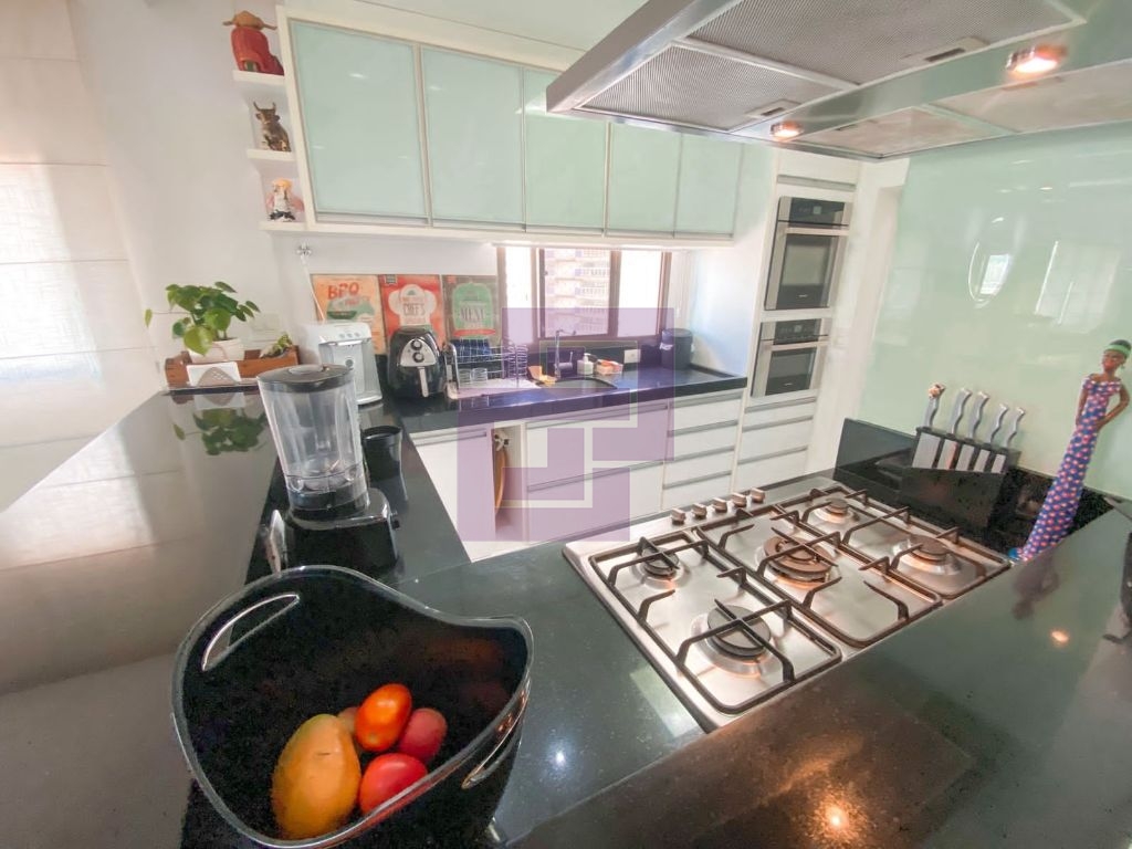 Apartamento para Venda em Guarujá / SP no bairro Astúrias