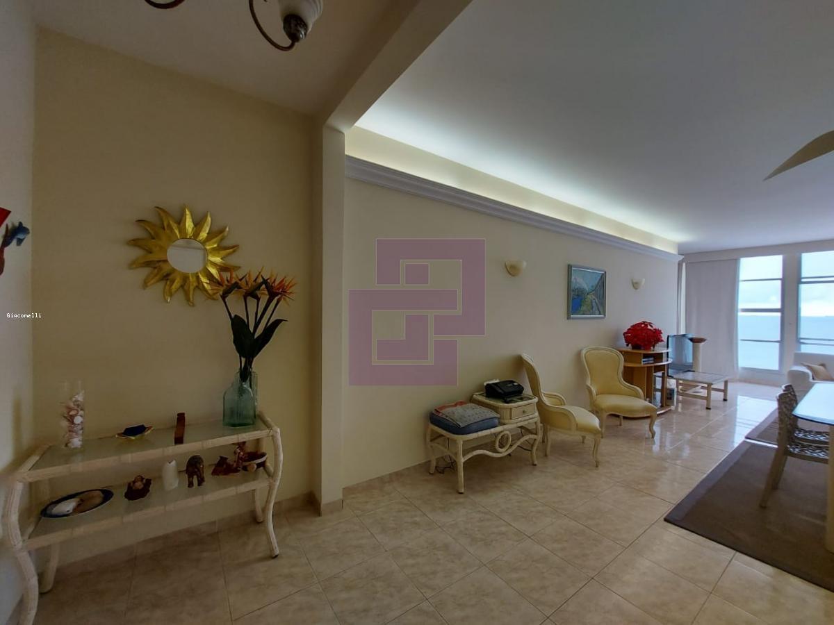 Apartamento para Venda em Guarujá / SP no bairro Pitangueiras
