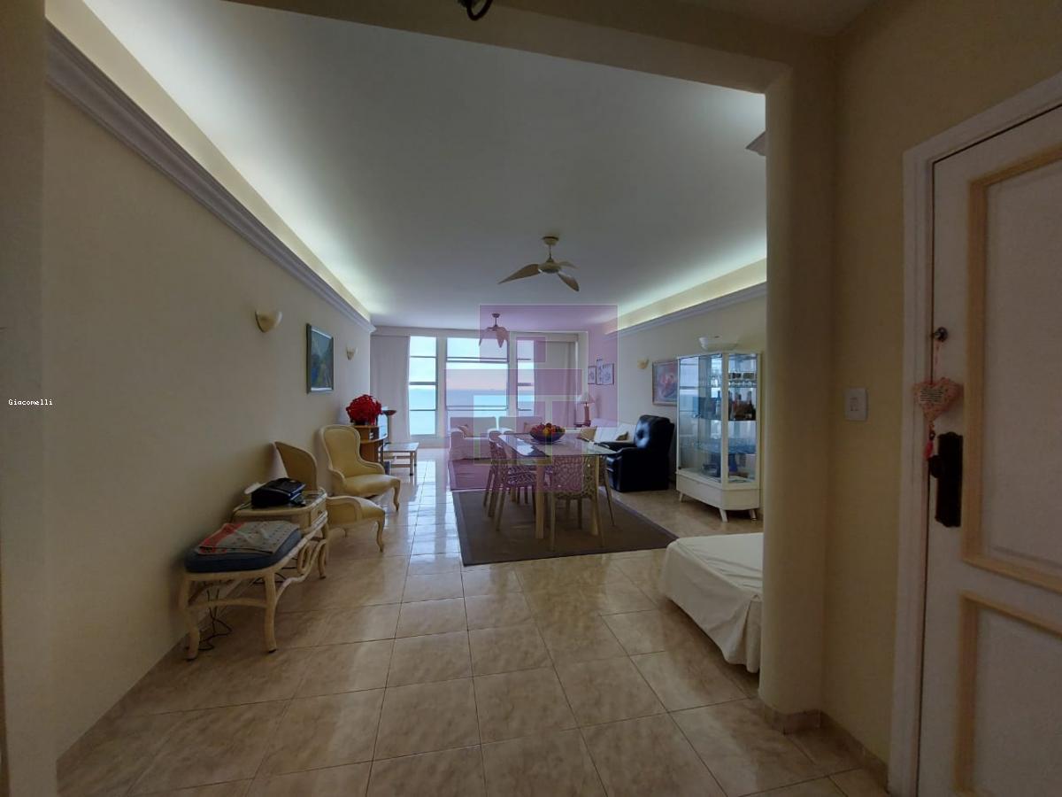Apartamento para Venda em Guarujá / SP no bairro Pitangueiras