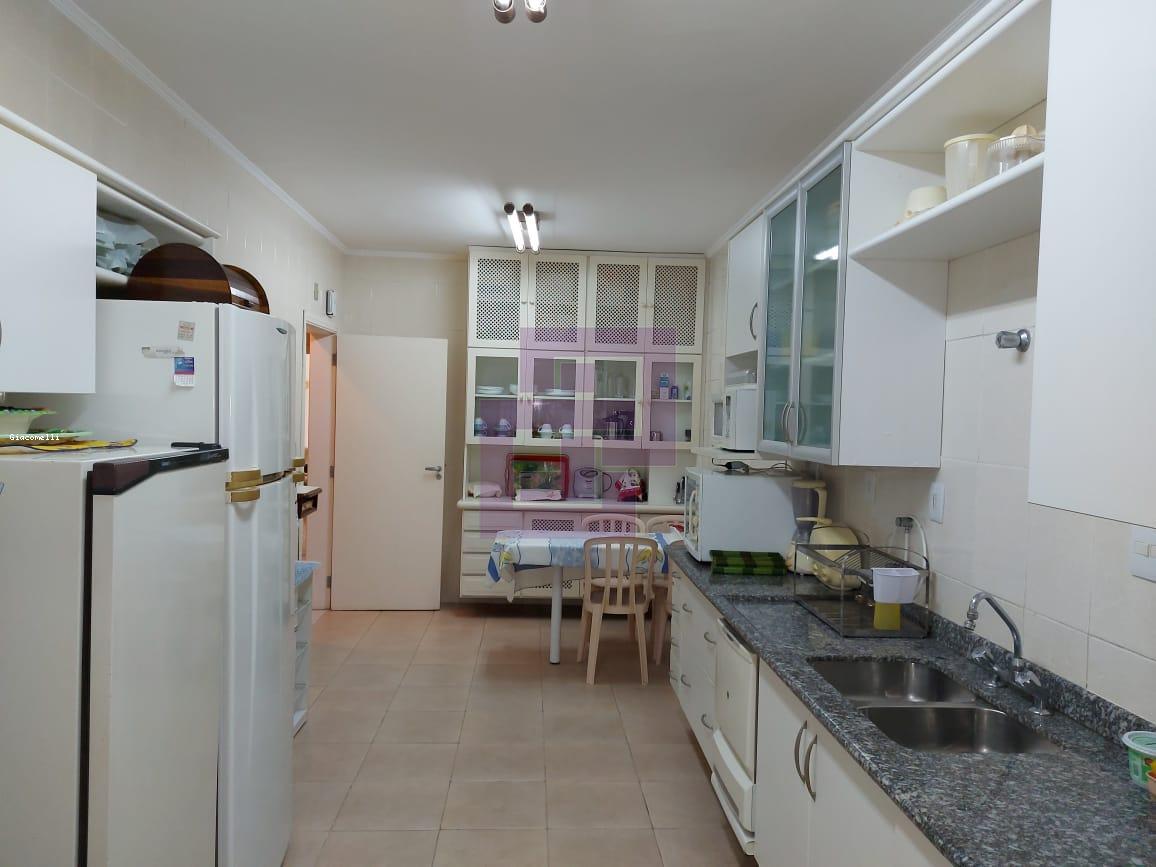 Apartamento para Venda em Guarujá / SP no bairro Pitangueiras