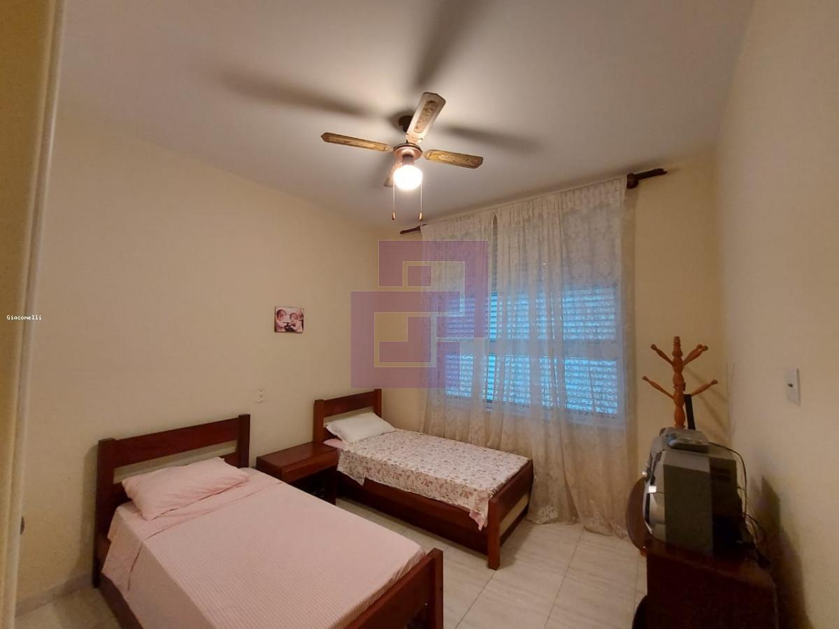 Apartamento para Venda em Guarujá / SP no bairro Pitangueiras