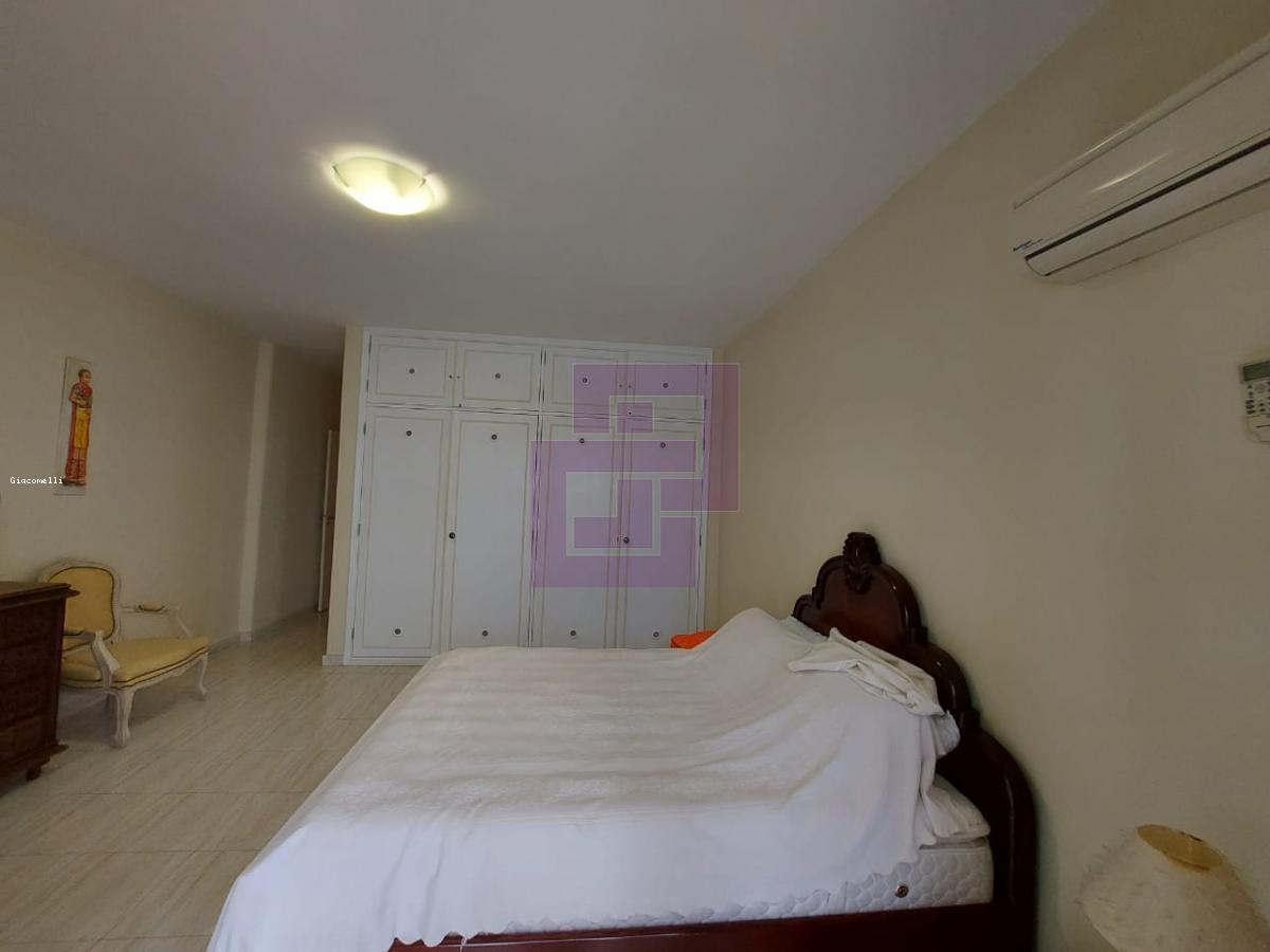 Apartamento para Venda em Guarujá / SP no bairro Pitangueiras