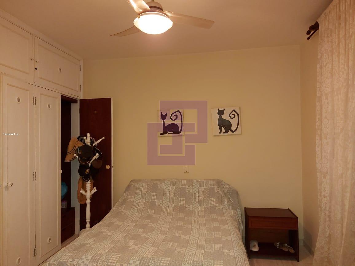 Apartamento para Venda em Guarujá / SP no bairro Pitangueiras