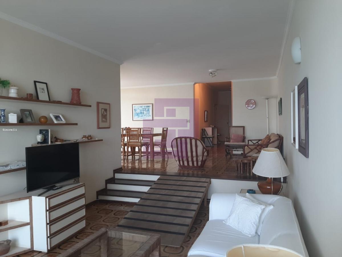 Apartamento para Venda em Guarujá / SP no bairro Pitangueiras