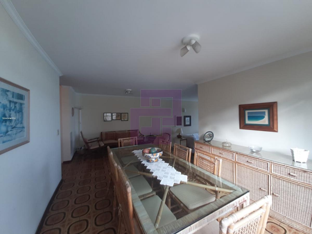 Apartamento para Venda em Guarujá / SP no bairro Pitangueiras