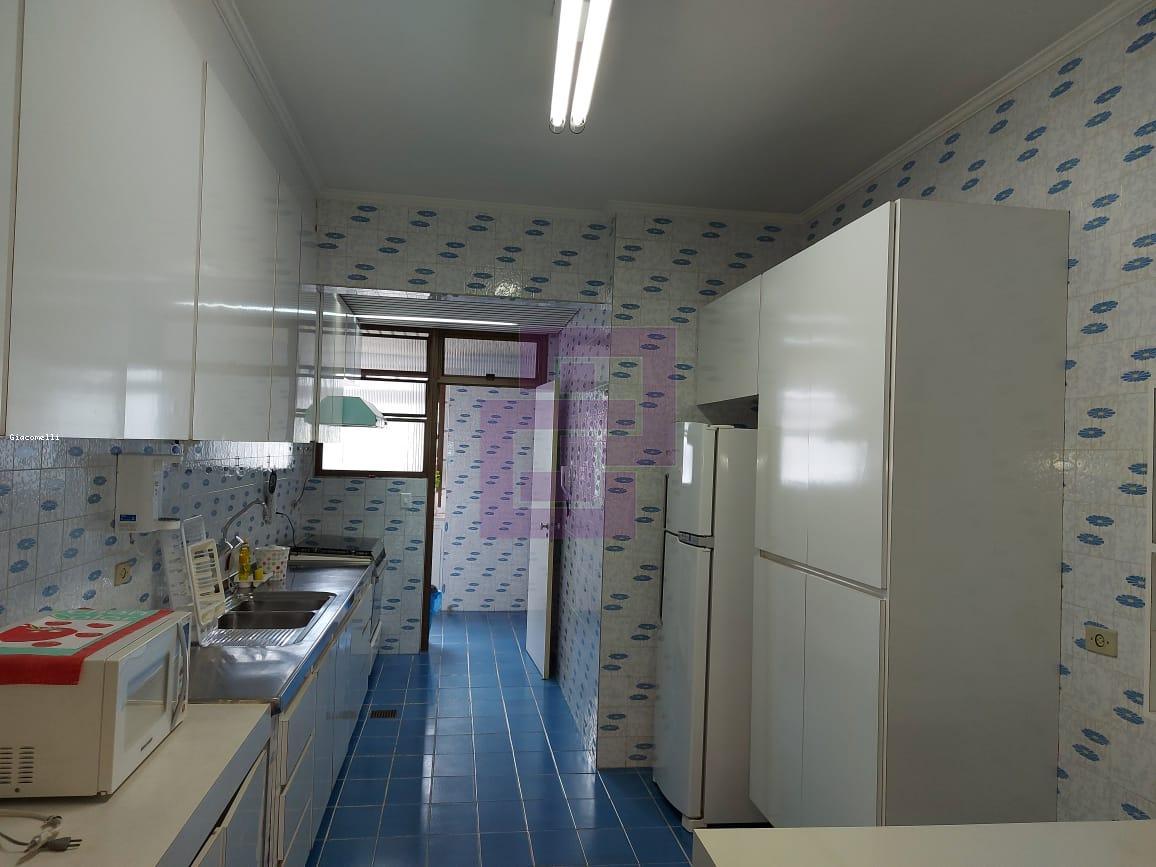 Apartamento para Venda em Guarujá / SP no bairro Pitangueiras