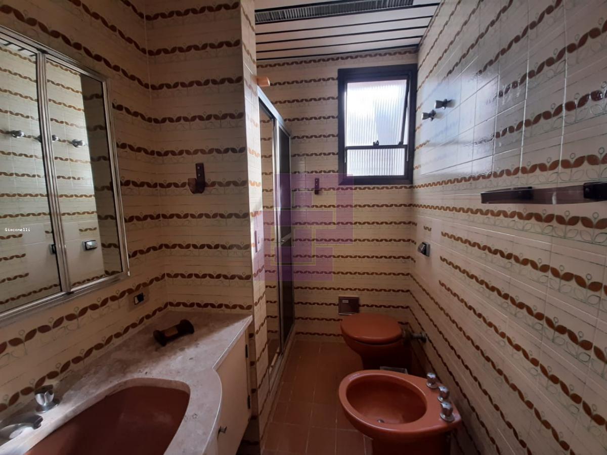 Apartamento para Venda em Guarujá / SP no bairro Pitangueiras