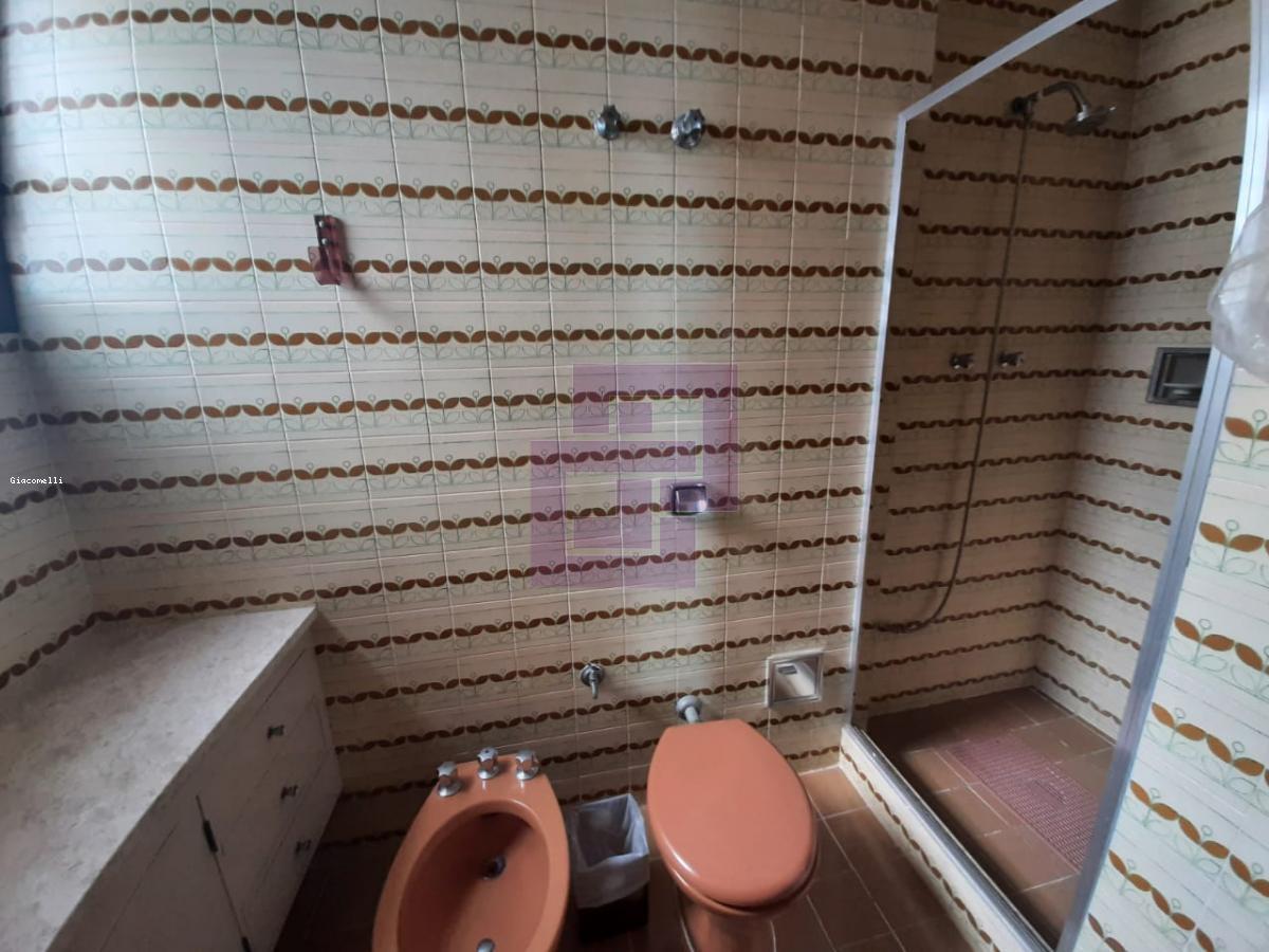 Apartamento para Venda em Guarujá / SP no bairro Pitangueiras