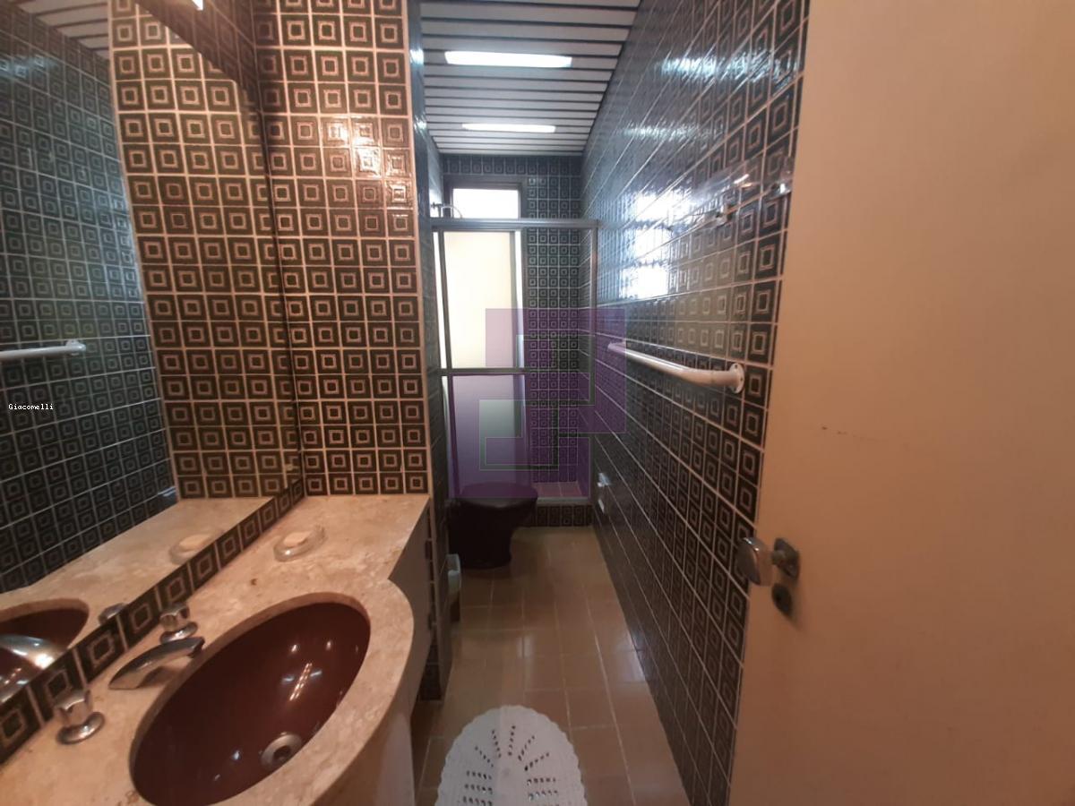 Apartamento para Venda em Guarujá / SP no bairro Pitangueiras
