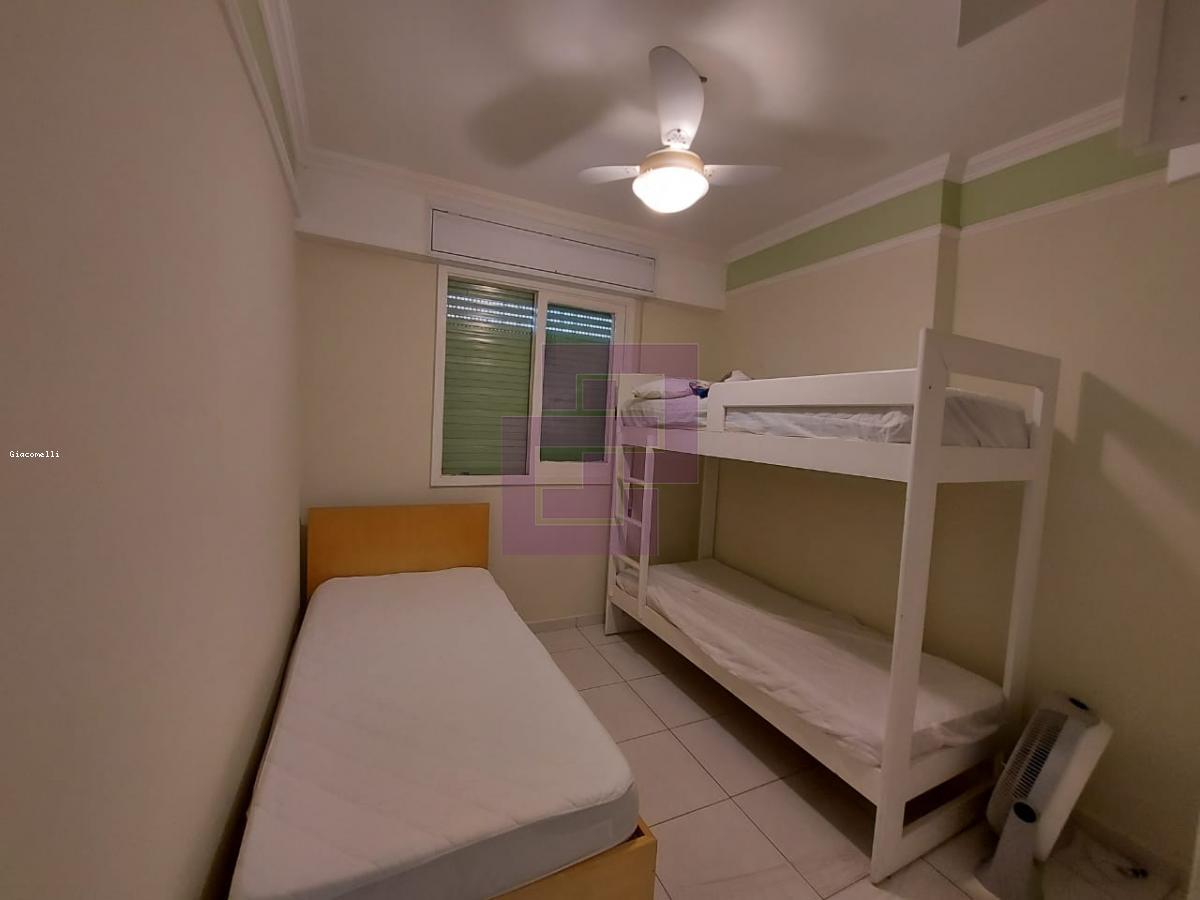 Apartamento para Venda em Guarujá / SP no bairro Pitangueiras