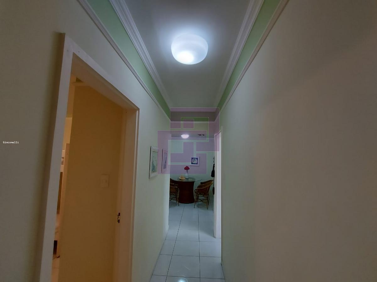 Apartamento para Venda em Guarujá / SP no bairro Pitangueiras