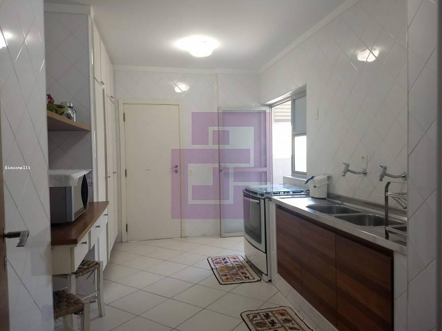 Apartamento para Venda em Guarujá / SP no bairro Astúrias