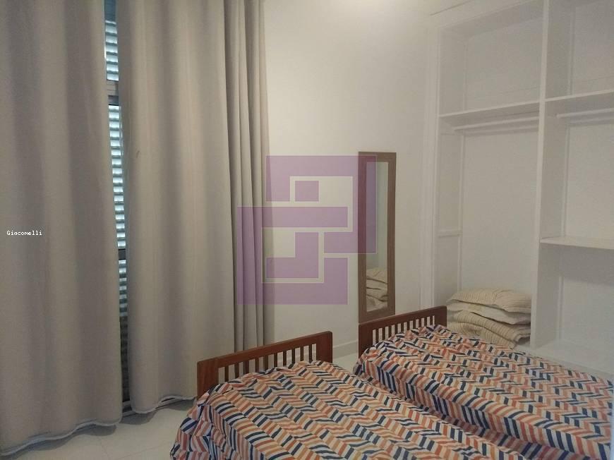 Apartamento para Venda em Guarujá / SP no bairro Pitangueiras
