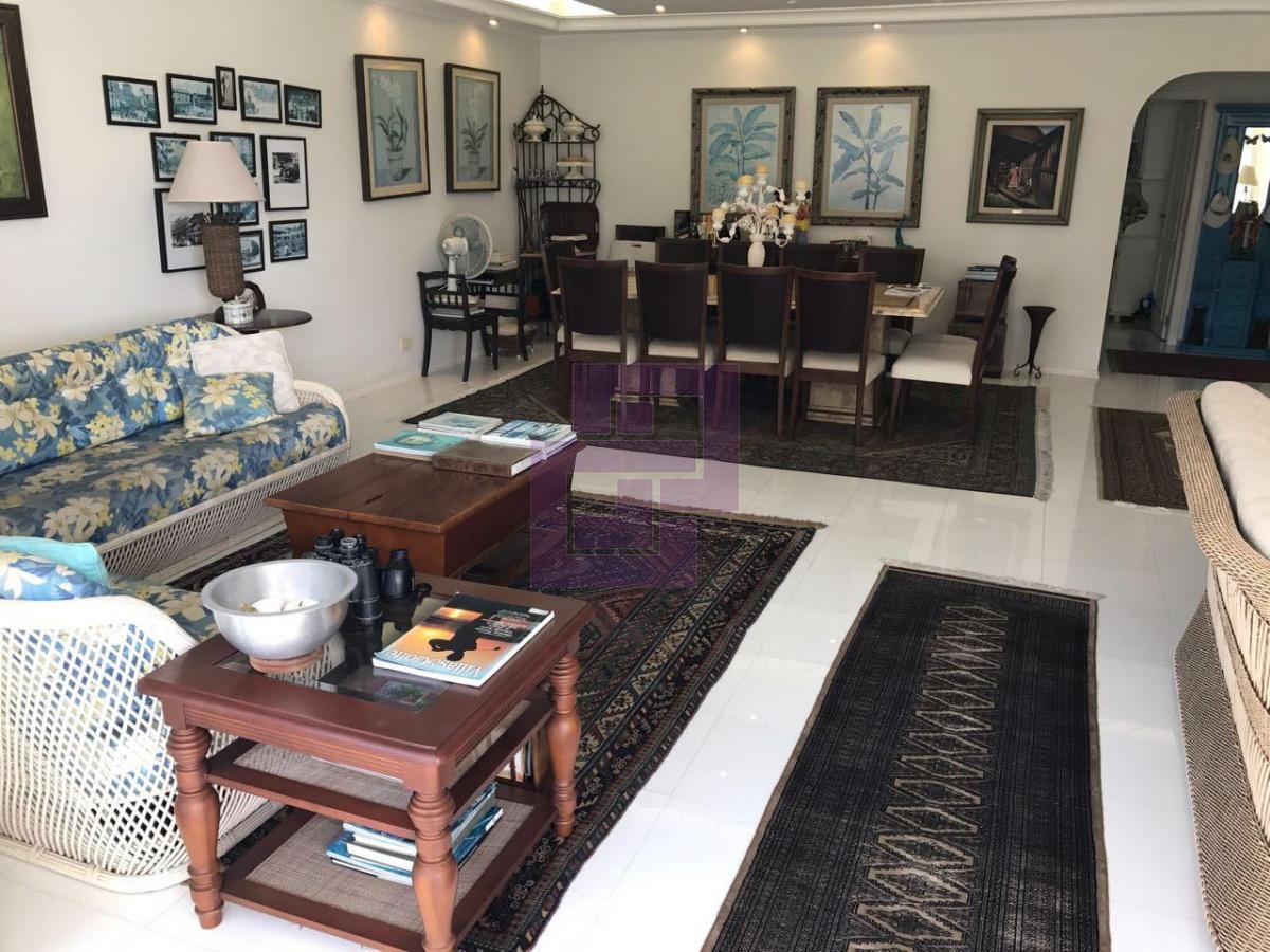 Apartamento para Locação em Guarujá / SP no bairro Pitangueiras