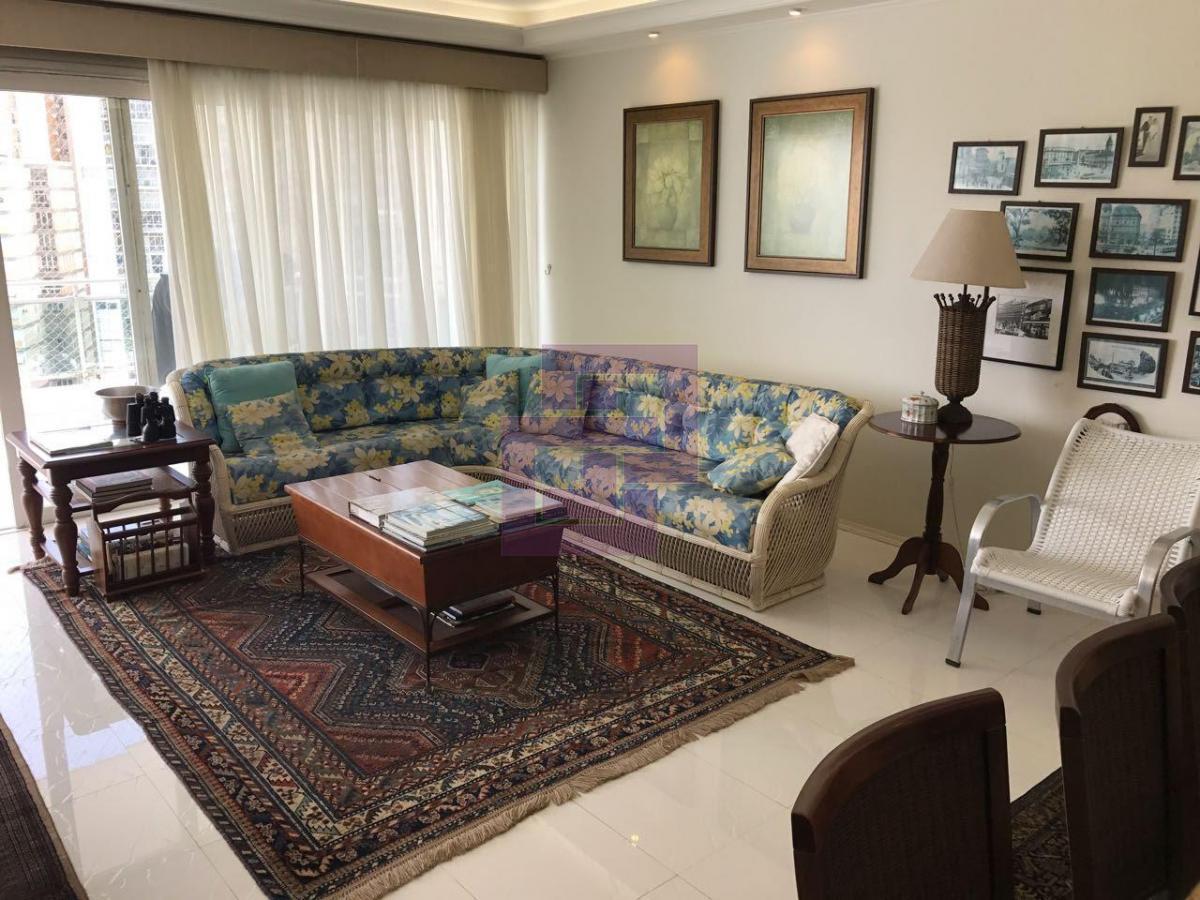 Apartamento para Locação em Guarujá / SP no bairro Pitangueiras