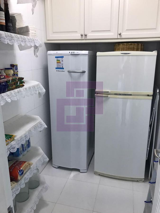 Apartamento para Locação em Guarujá / SP no bairro Pitangueiras