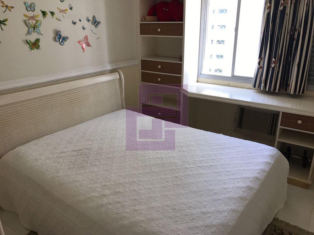 Apartamento para Locação em Guarujá / SP no bairro Pitangueiras
