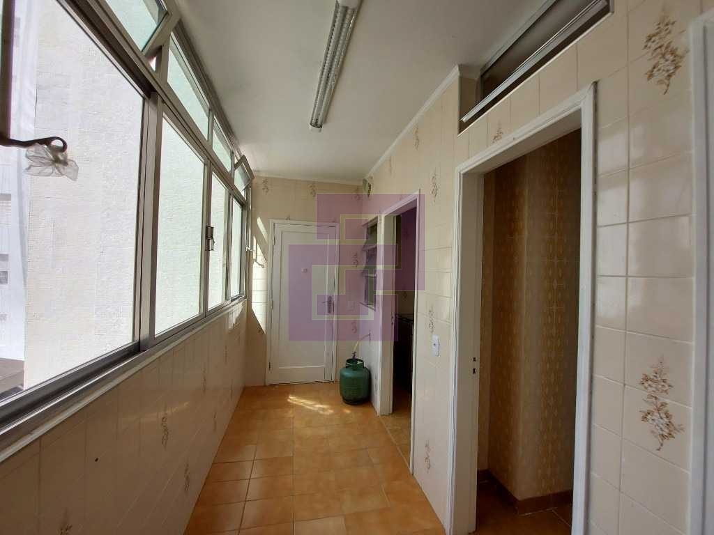 Venda de Apartamentos / Padrão na cidade de Guarujá