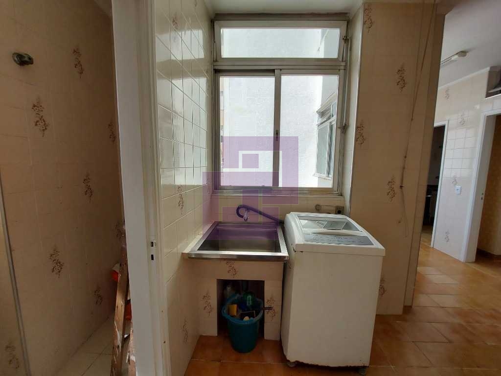 Venda de Apartamentos / Padrão na cidade de Guarujá