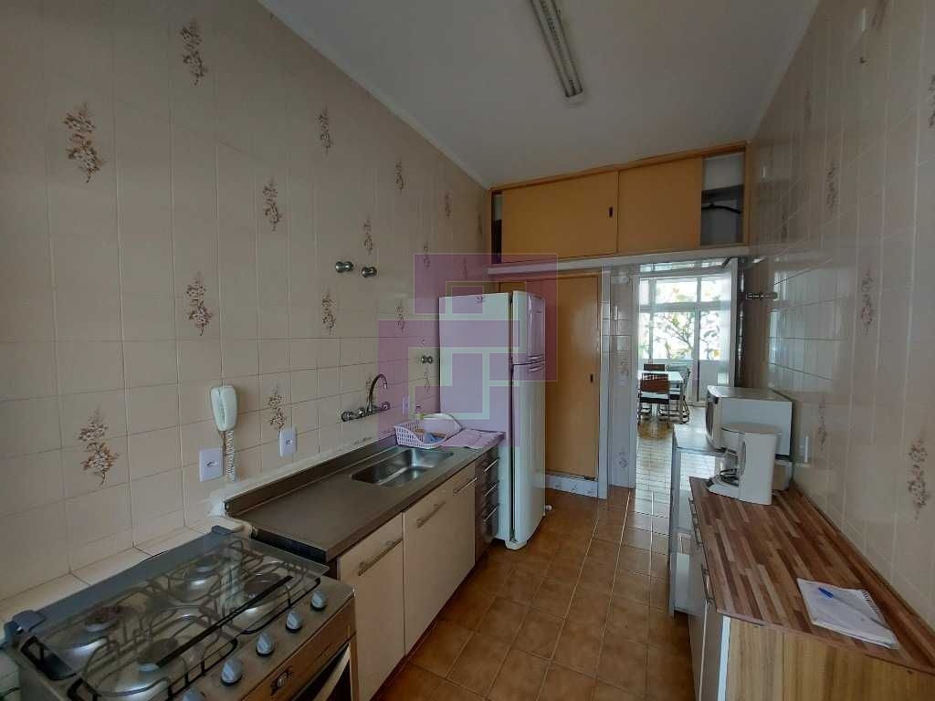 Venda de Apartamentos / Padrão na cidade de Guarujá