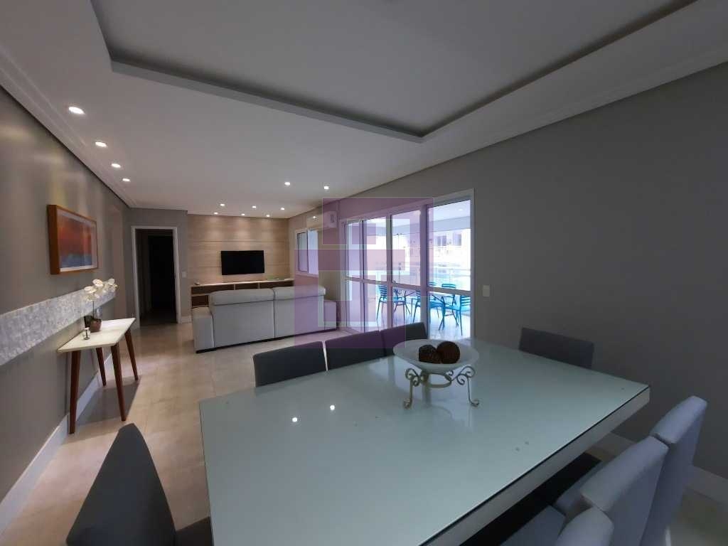 Venda de Apartamentos / Padrão na cidade de Guarujá