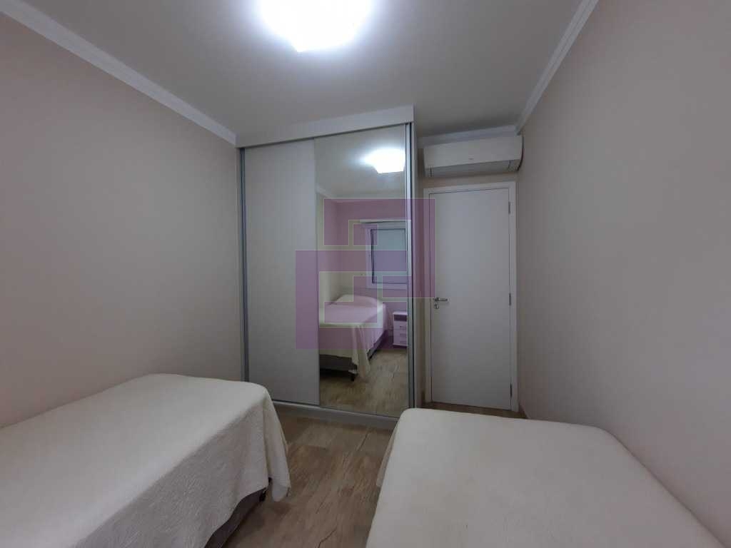 Venda de Apartamentos / Padrão na cidade de Guarujá