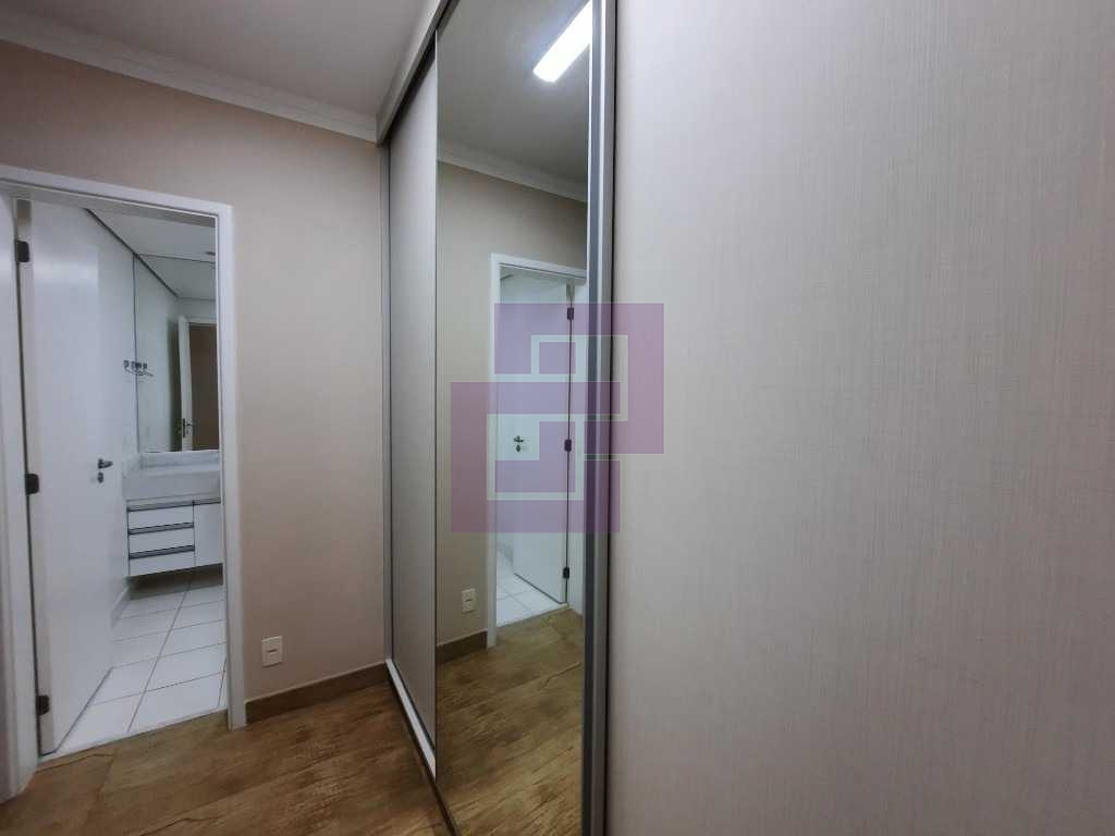 Venda de Apartamentos / Padrão na cidade de Guarujá