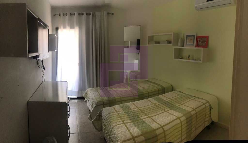Venda de apartamentos / padrão na cidade de guarujá