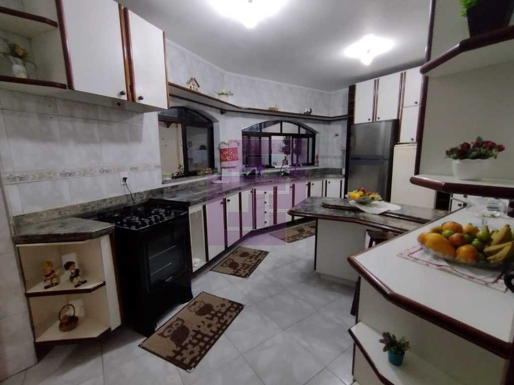 Casa Pitangueiras com piscina e churrasqueira!!!