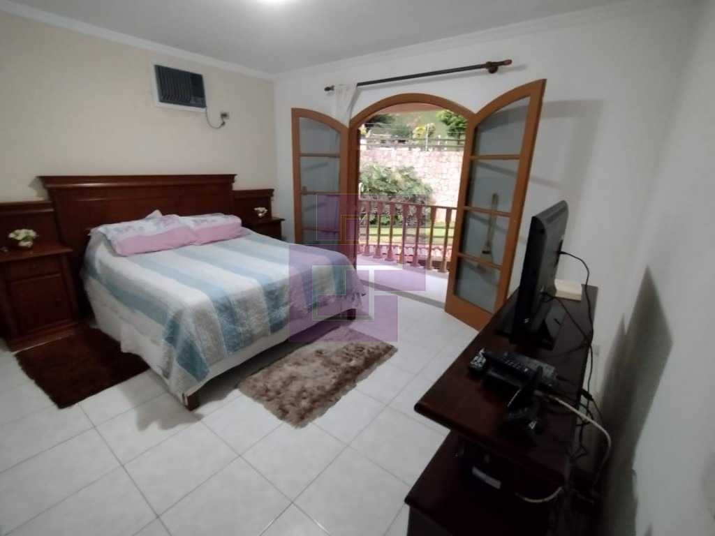 Casa Pitangueiras com piscina e churrasqueira!!!