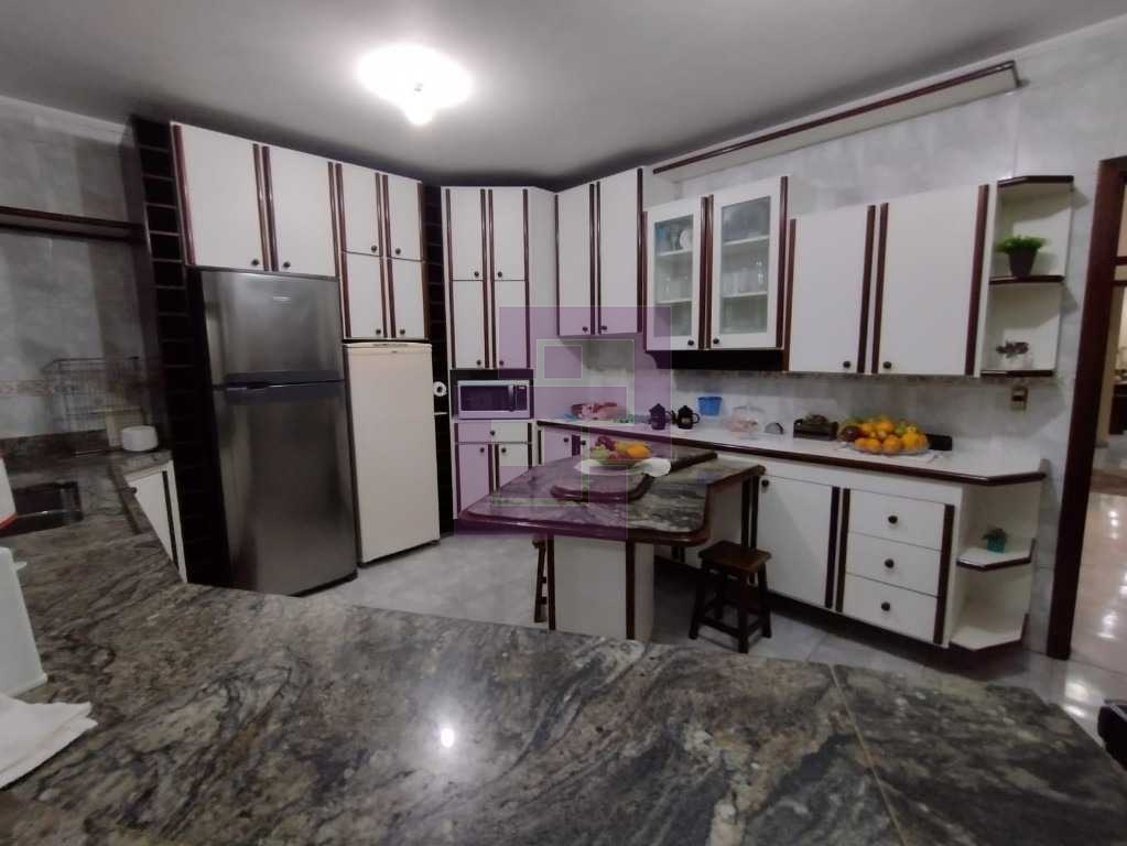 Casa Pitangueiras com piscina e churrasqueira!!!