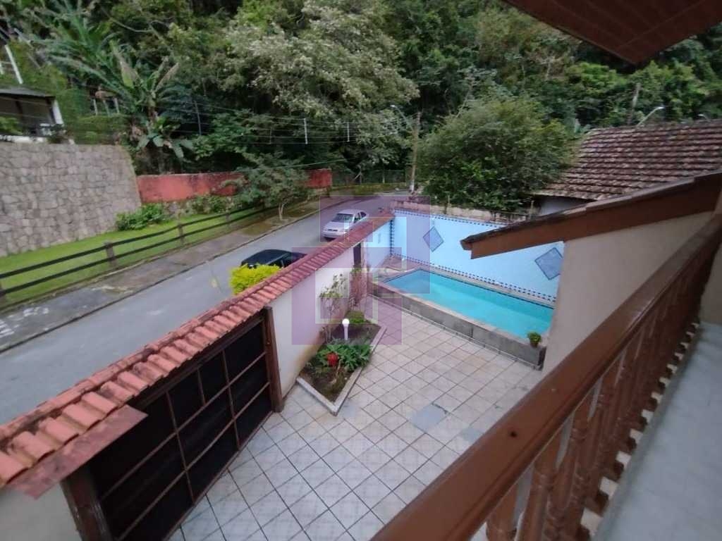 Casa Pitangueiras com piscina e churrasqueira!!!