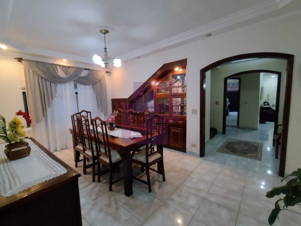Casa Pitangueiras com piscina e churrasqueira!!!