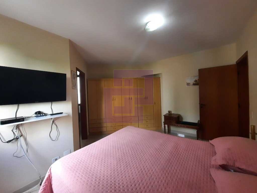 Venda de Apartamentos / Padrão na cidade de Guarujá