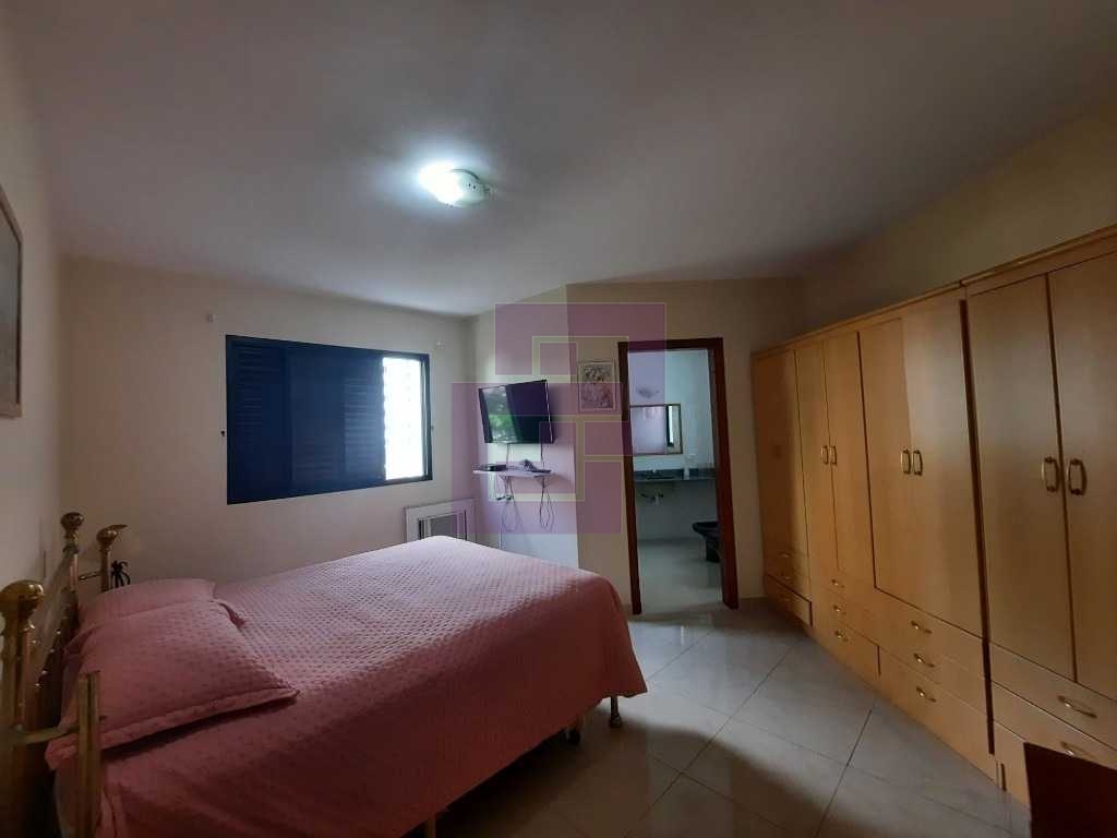 Venda de Apartamentos / Padrão na cidade de Guarujá