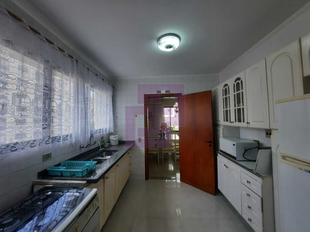 Venda de Apartamentos / Padrão na cidade de Guarujá