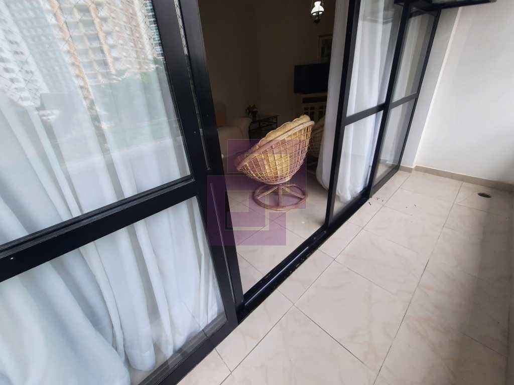 Venda de Apartamentos / Padrão na cidade de Guarujá