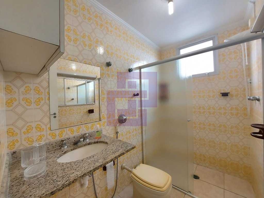 Venda de Apartamentos / Padrão na cidade de Guarujá