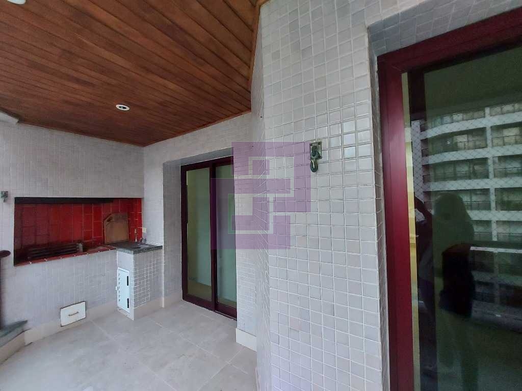 Venda de Apartamentos / Padrão na cidade de Guarujá
